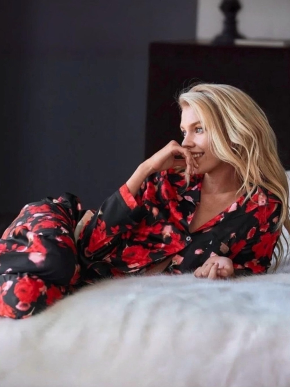Victoria’s Secret Afterhours Black Red Floral Rose Satin Pajama Pants Set Large